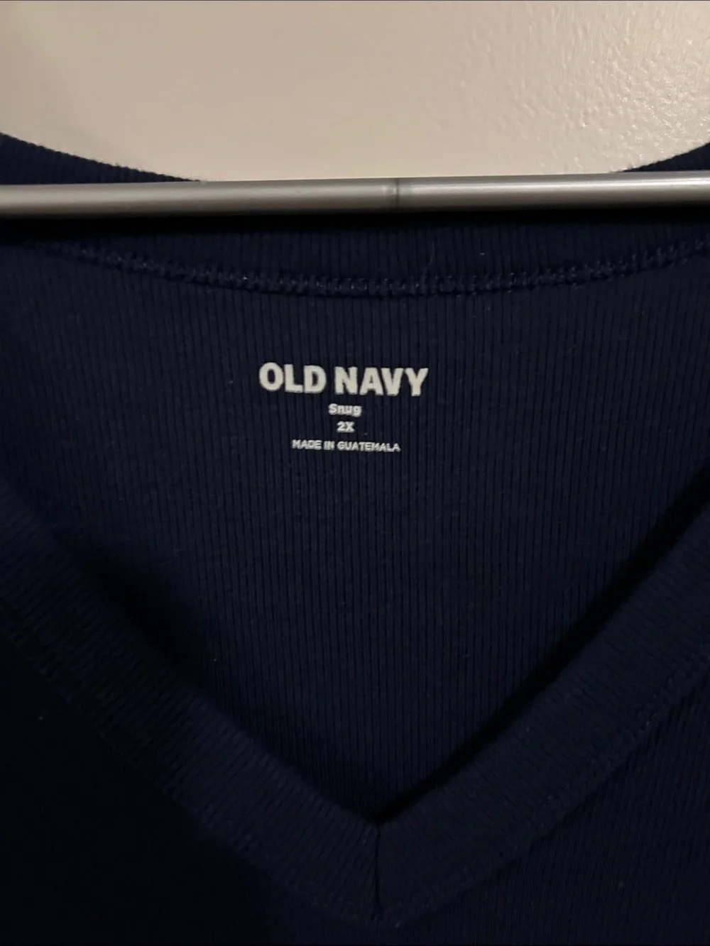 Old Navy Navy V-Neck Short Sleeve Tee - Picture 2 of 2